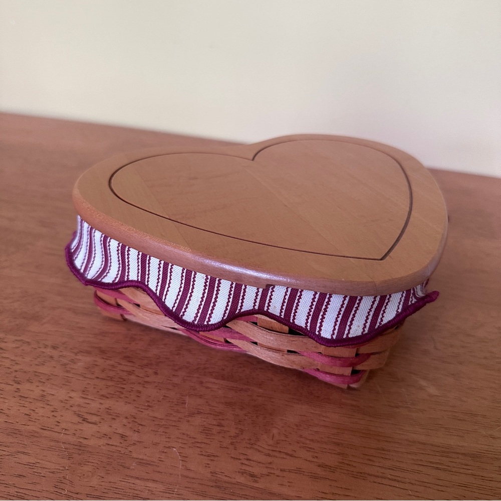 Longaberger 1999 Love Letters Basket